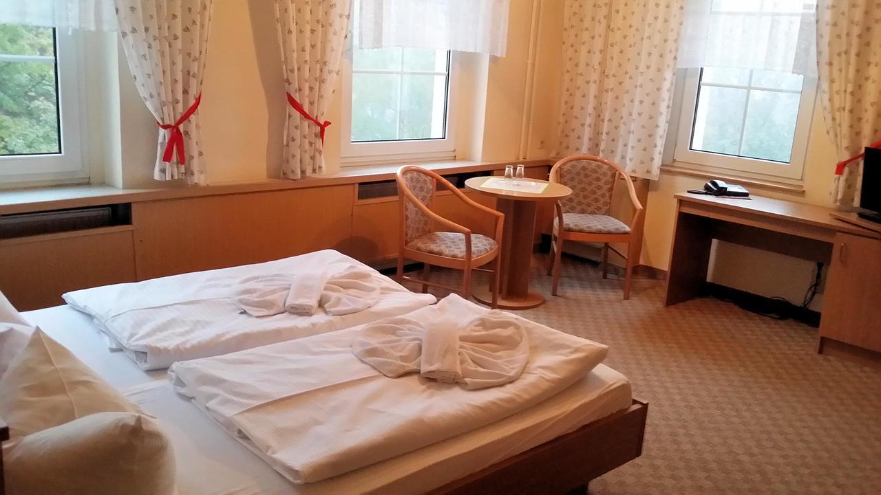 Kurhaus Jonsdorf Hotel Bagian luar foto